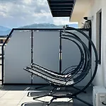 Koa - Twin Tower Apartment