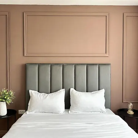 Koa - Twin Tower בראשוב