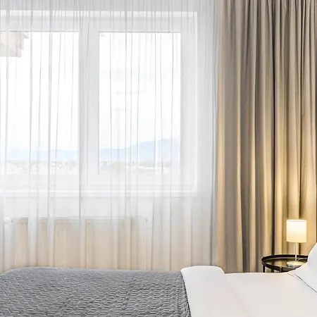 Koa - Twin Tower Apartment