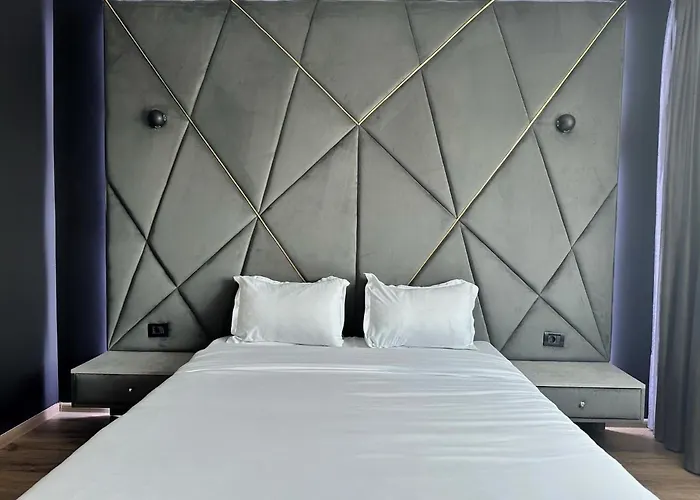 Koa - Twin Tower Apartment *