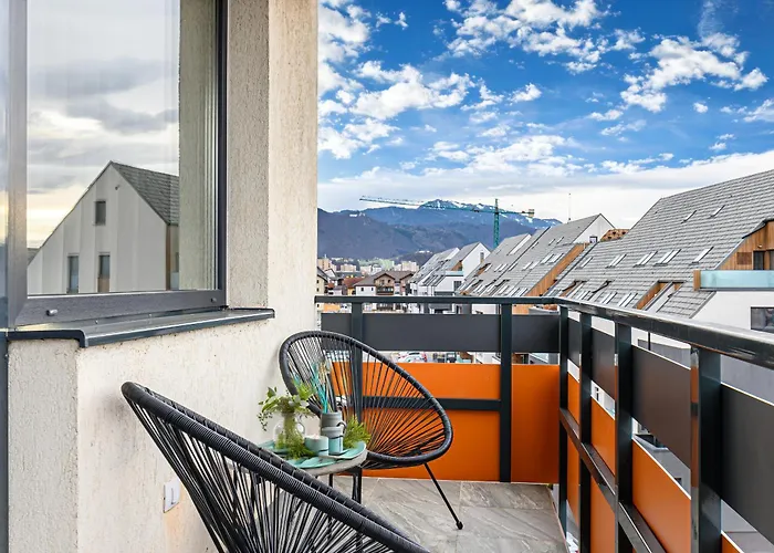 Koa - Twin Tower Apartment *